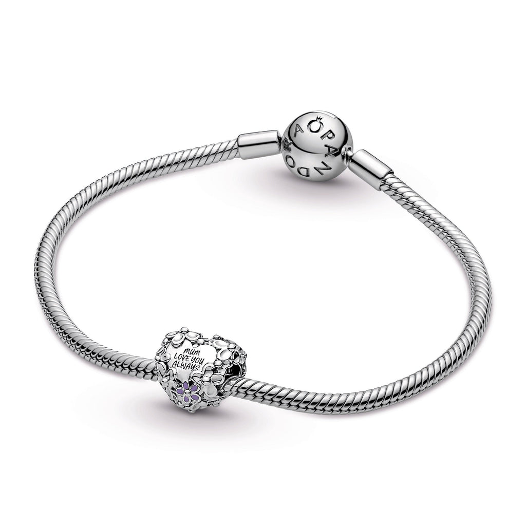 Mum Daisy Heart Charm